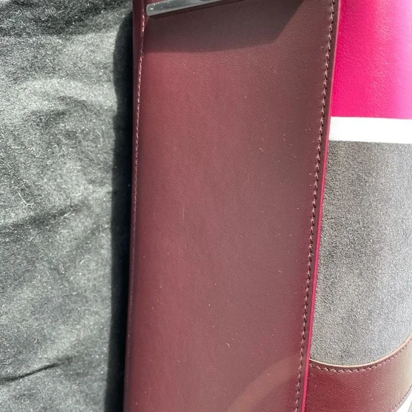 Hugo Boss bag - Picture 3 of 13